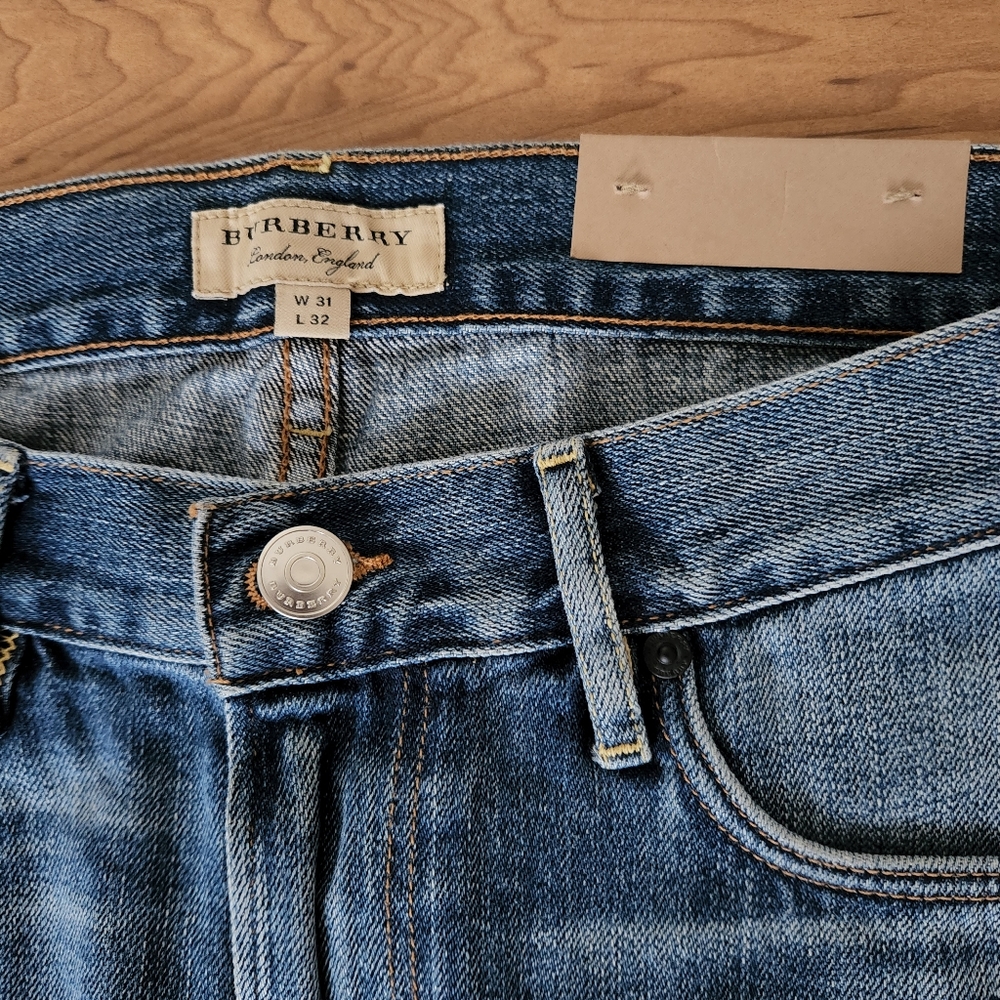 Burberry Men's Slim Fit Washed Jeans 31x32 - Picture 7 of 15